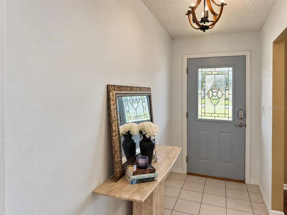 En Venta: $364,900 (4 camas, 2 baños, 1806 Pies cuadrados)