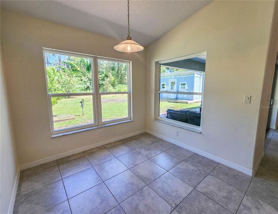 For Sale: $449,900 (4 beds, 3 baths, 2465 Square Feet)