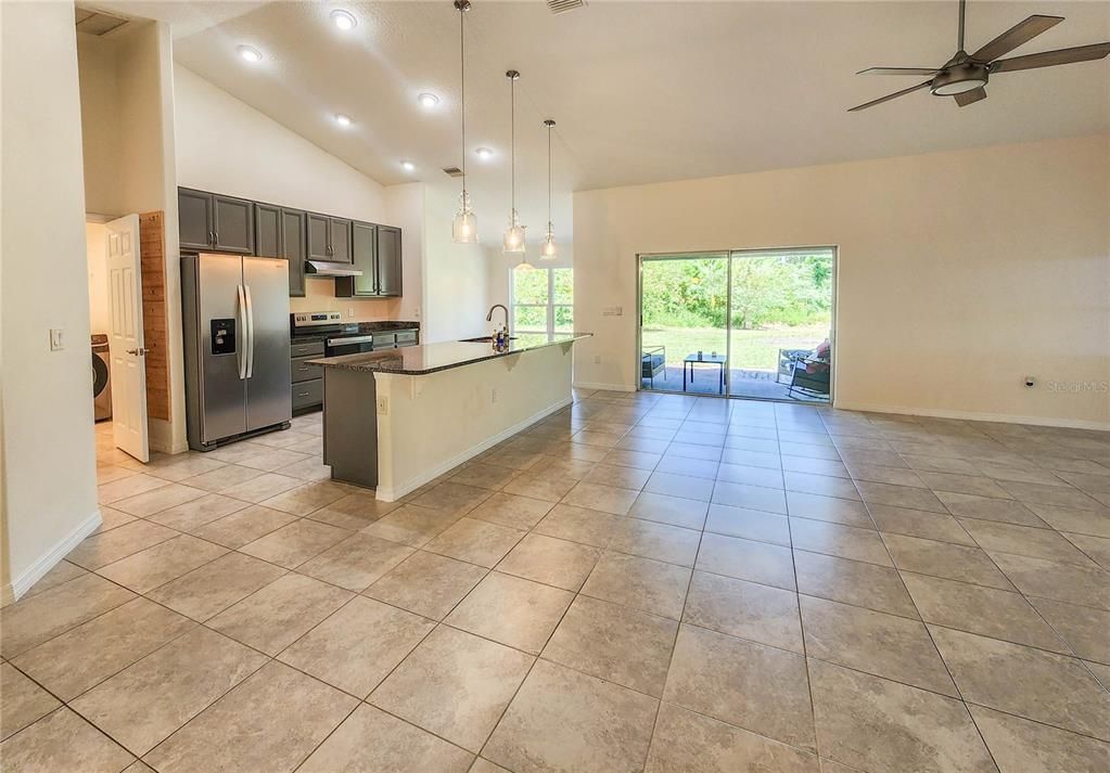 For Sale: $449,900 (4 beds, 3 baths, 2465 Square Feet)