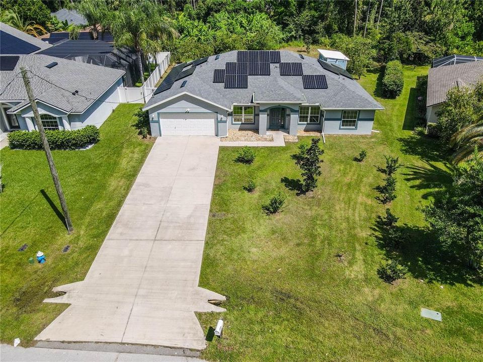 For Sale: $449,900 (4 beds, 3 baths, 2465 Square Feet)