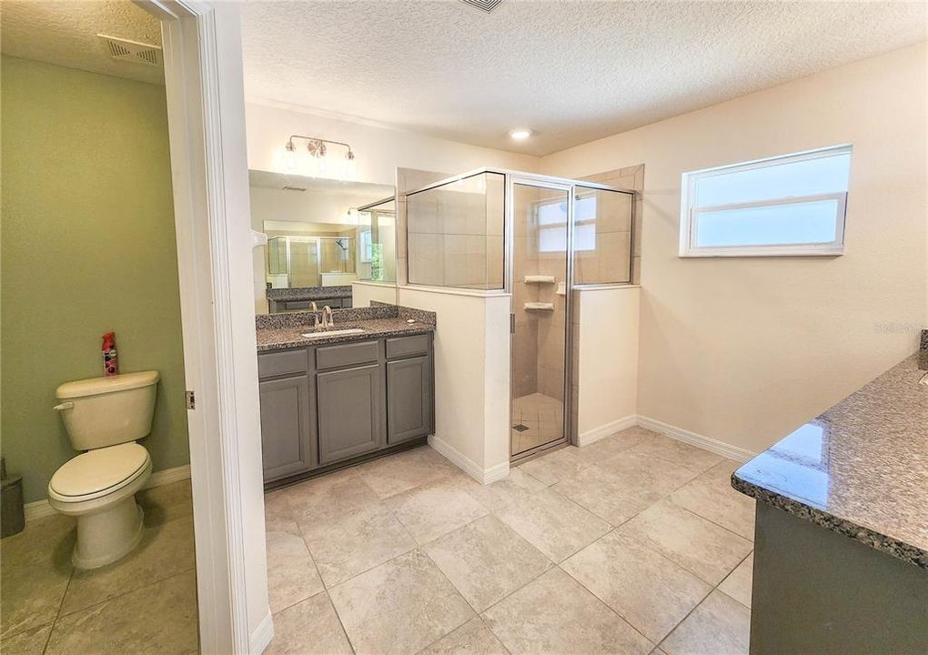For Sale: $449,900 (4 beds, 3 baths, 2465 Square Feet)