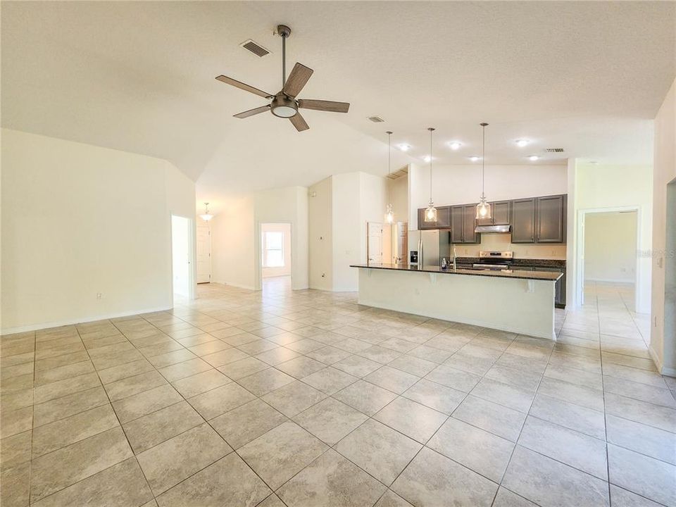 For Sale: $449,900 (4 beds, 3 baths, 2465 Square Feet)