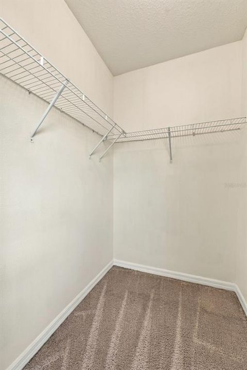 En Venta: $558,000 (3 camas, 2 baños, 1995 Pies cuadrados)