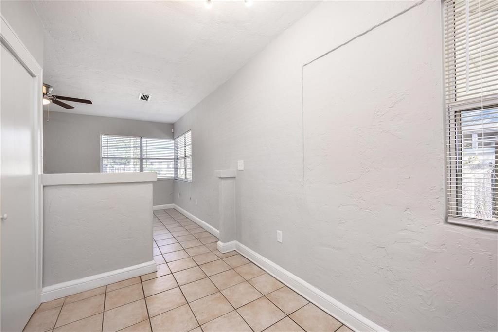 For Rent: $1,950 (3 beds, 2 baths, 1248 Square Feet)