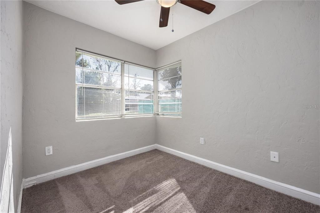 For Rent: $1,950 (3 beds, 2 baths, 1248 Square Feet)