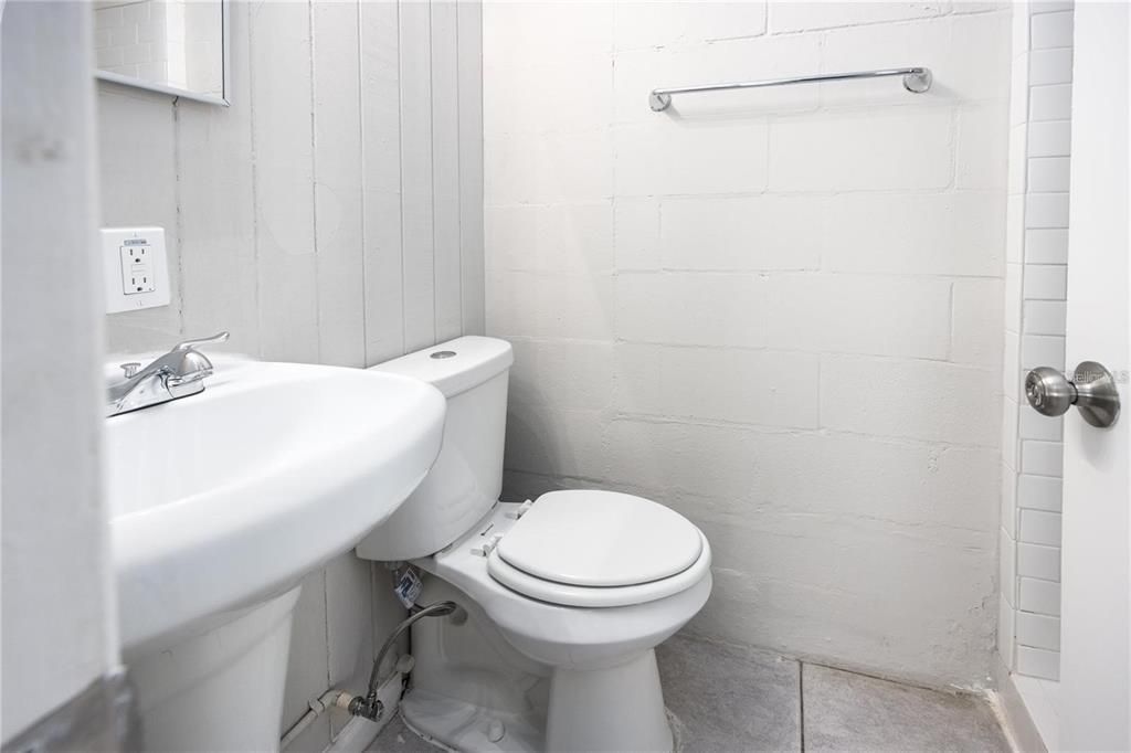 For Rent: $1,950 (3 beds, 2 baths, 1248 Square Feet)