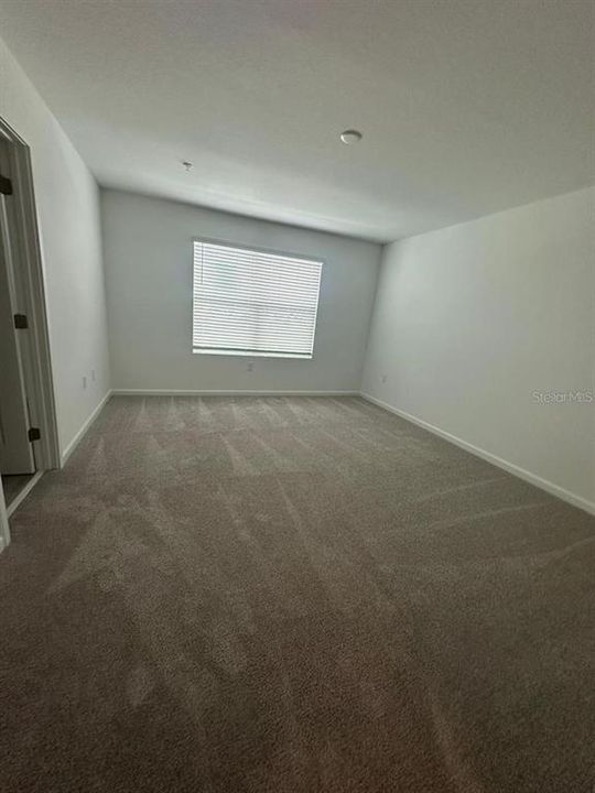 В аренду: $3,000 (4 спален, 2 ванн, 1678 Квадратных фут)