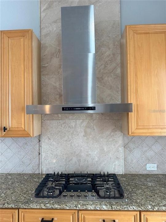 En Venta: $1,200,000 (4 camas, 3 baños, 3786 Pies cuadrados)
