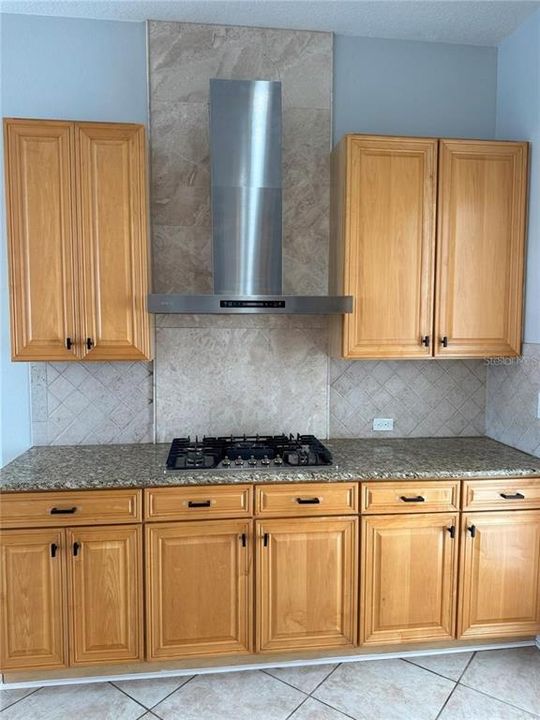 En Venta: $1,200,000 (4 camas, 3 baños, 3786 Pies cuadrados)