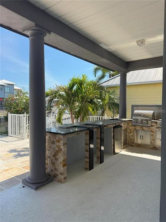 En Venta: $1,200,000 (4 camas, 3 baños, 3786 Pies cuadrados)