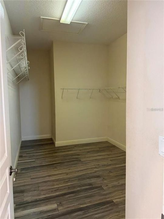 En Venta: $1,200,000 (4 camas, 3 baños, 3786 Pies cuadrados)