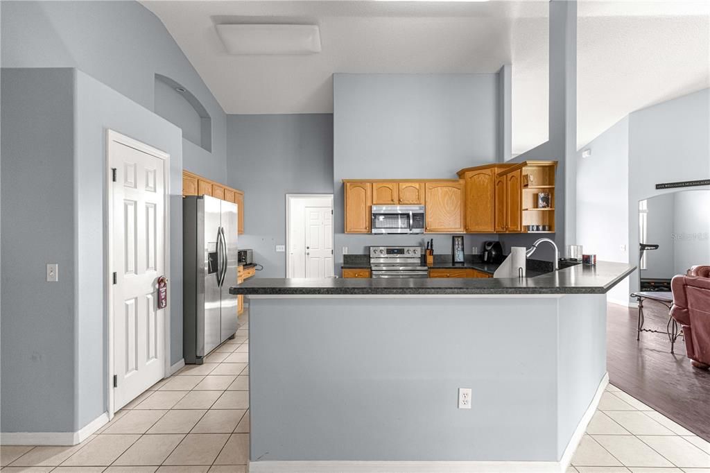 For Sale: $359,900 (3 beds, 2 baths, 2151 Square Feet)