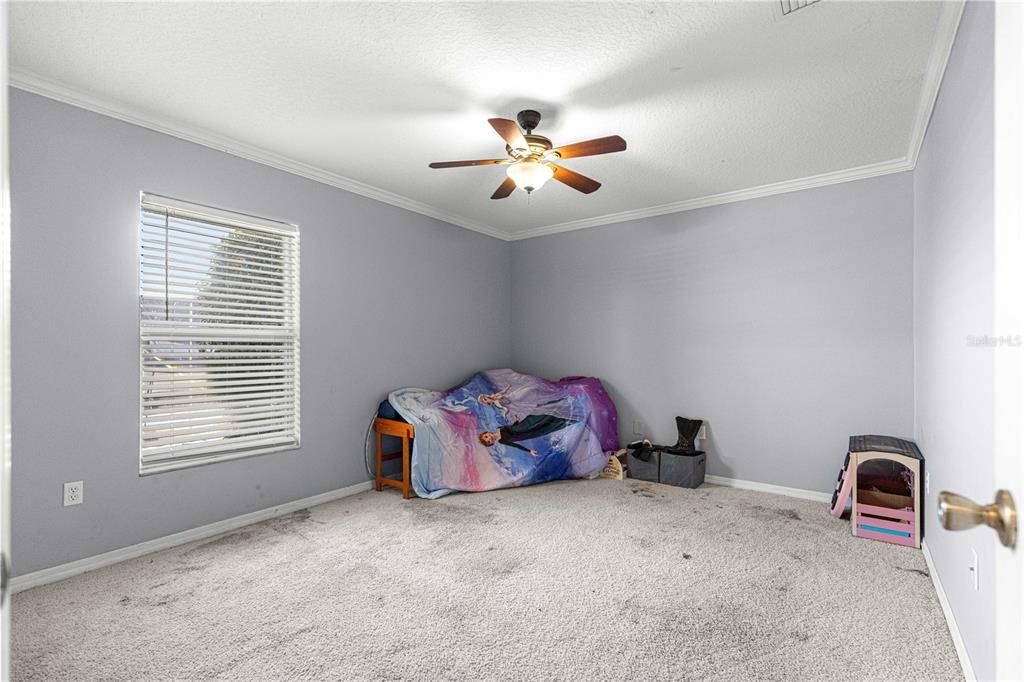 For Sale: $359,900 (3 beds, 2 baths, 2151 Square Feet)