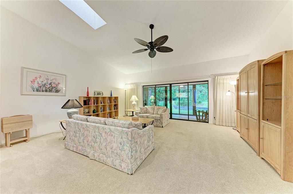 En Venta: $374,999 (2 camas, 2 baños, 1720 Pies cuadrados)