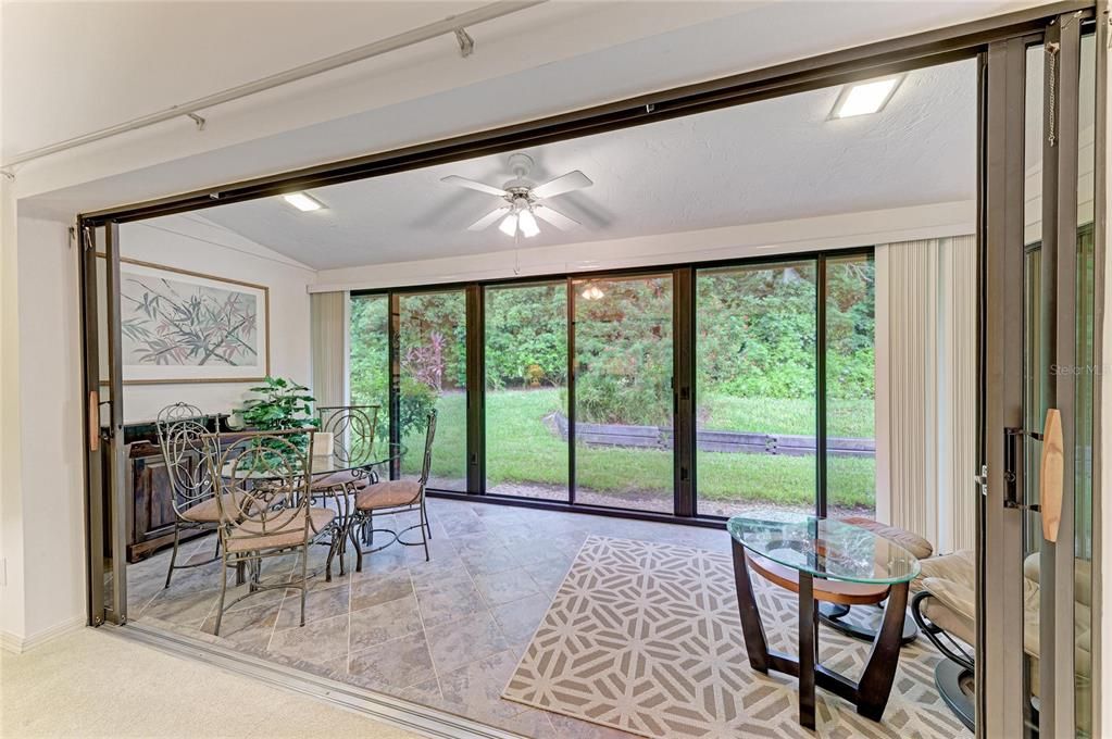 En Venta: $374,999 (2 camas, 2 baños, 1720 Pies cuadrados)