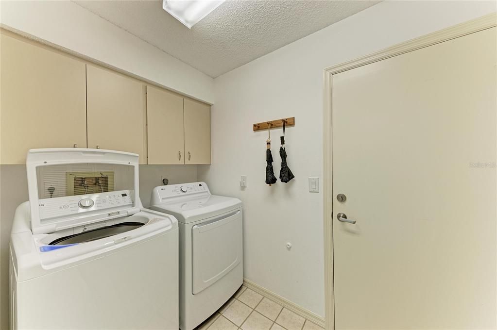En Venta: $374,999 (2 camas, 2 baños, 1720 Pies cuadrados)