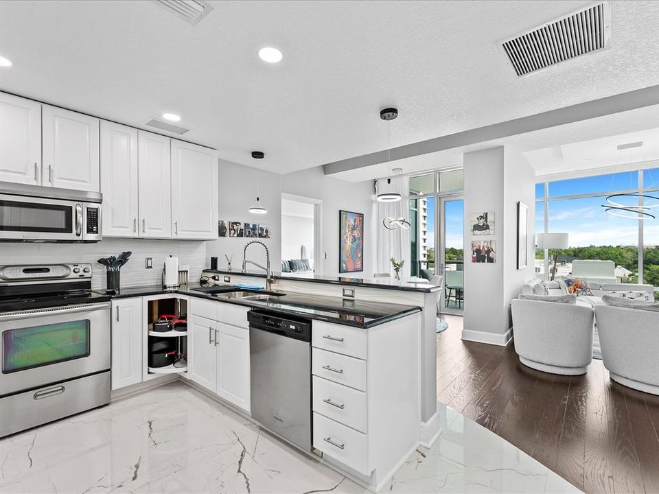 For Rent: $3,600 (2 beds, 2 baths, 1255 Square Feet)