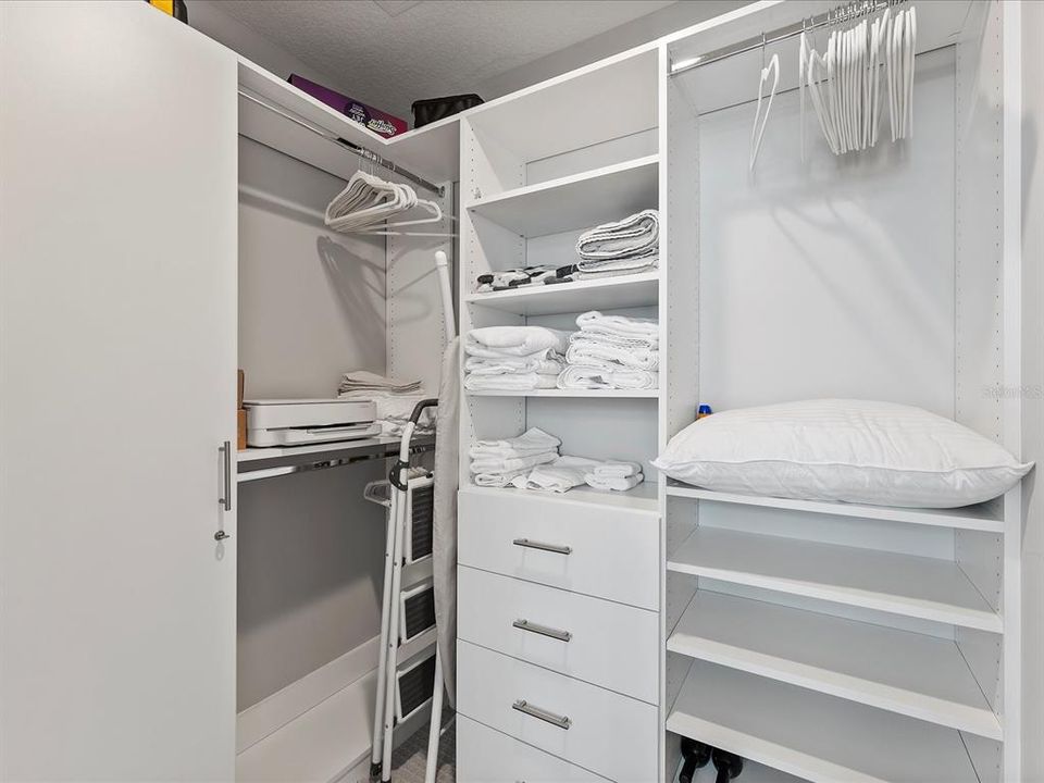 For Rent: $3,600 (2 beds, 2 baths, 1255 Square Feet)