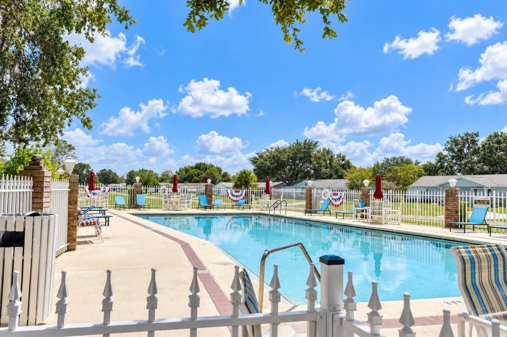 For Rent: $1,300 (2 beds, 2 baths, 960 Square Feet)