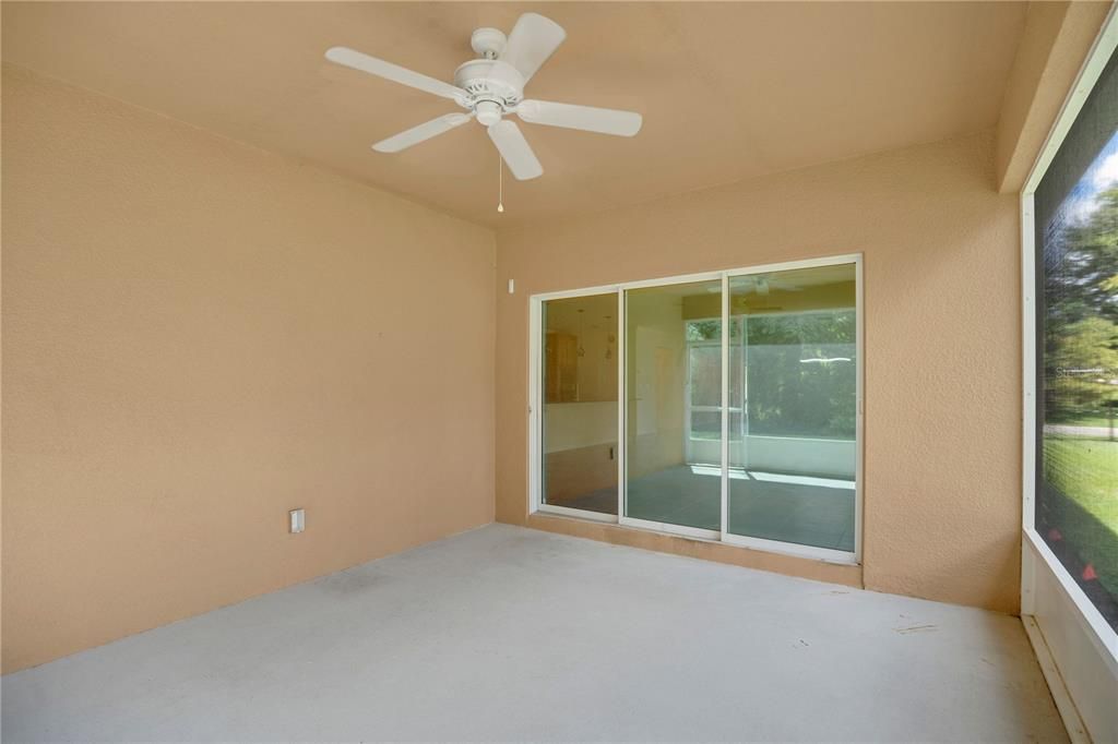 En Venta: $465,000 (4 camas, 3 baños, 2472 Pies cuadrados)