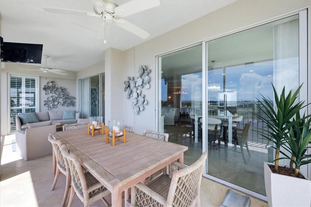 For Sale: $1,750,000 (3 beds, 3 baths, 2138 Square Feet)