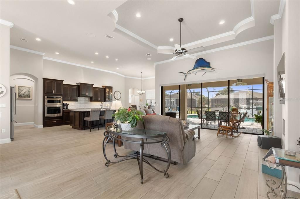 For Sale: $1,025,000 (3 beds, 3 baths, 2535 Square Feet)