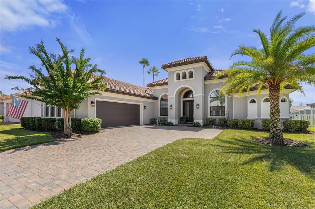 For Sale: $1,025,000 (3 beds, 3 baths, 2535 Square Feet)