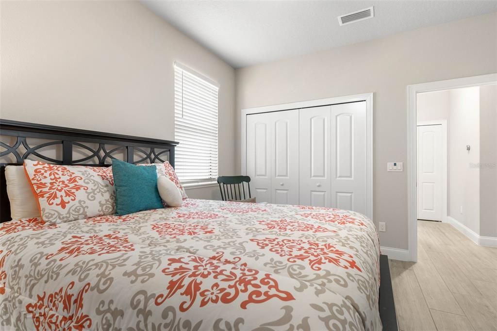 For Sale: $1,025,000 (3 beds, 3 baths, 2535 Square Feet)