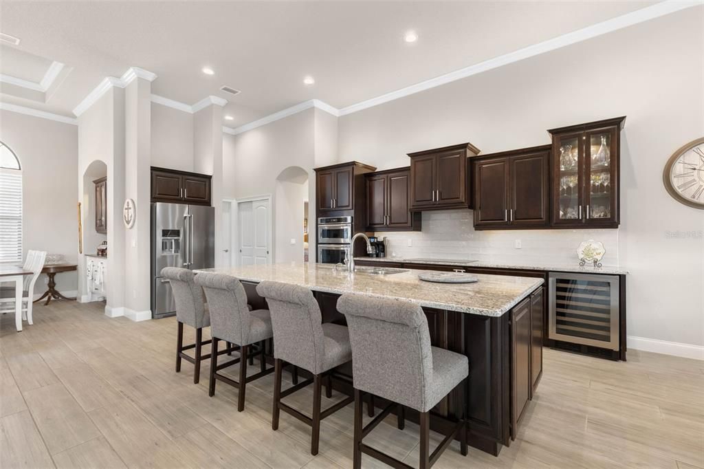 For Sale: $1,025,000 (3 beds, 3 baths, 2535 Square Feet)