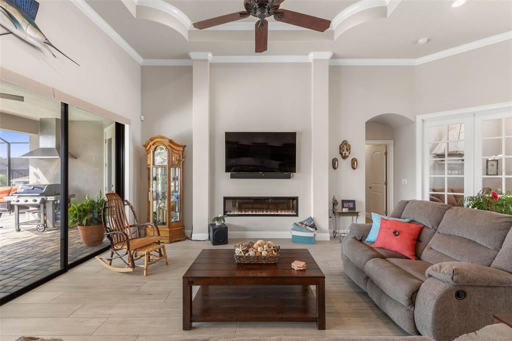 For Sale: $1,025,000 (3 beds, 3 baths, 2535 Square Feet)