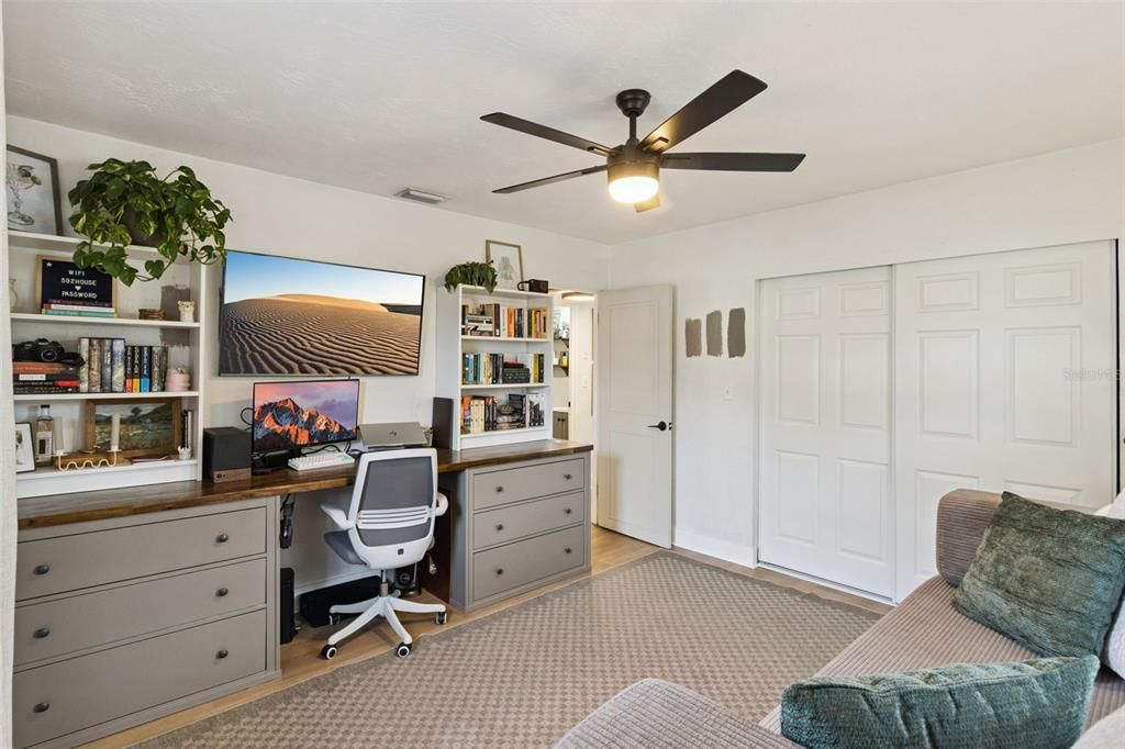 For Sale: $585,000 (3 beds, 2 baths, 1368 Square Feet)