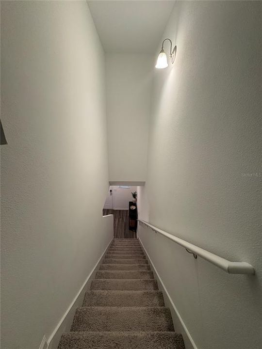 For Rent: $2,200 (3 beds, 2 baths, 1386 Square Feet)