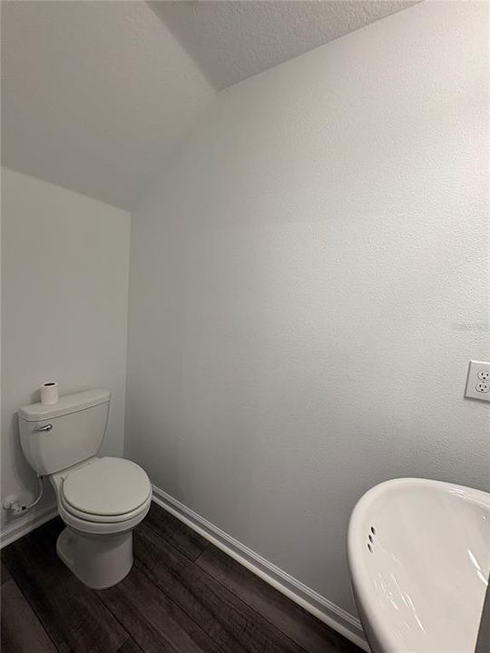 For Rent: $2,200 (3 beds, 2 baths, 1386 Square Feet)
