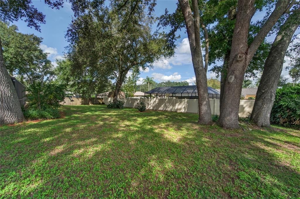 Active With Contract: $515,000 (4 beds, 2 baths, 2464 Square Feet)