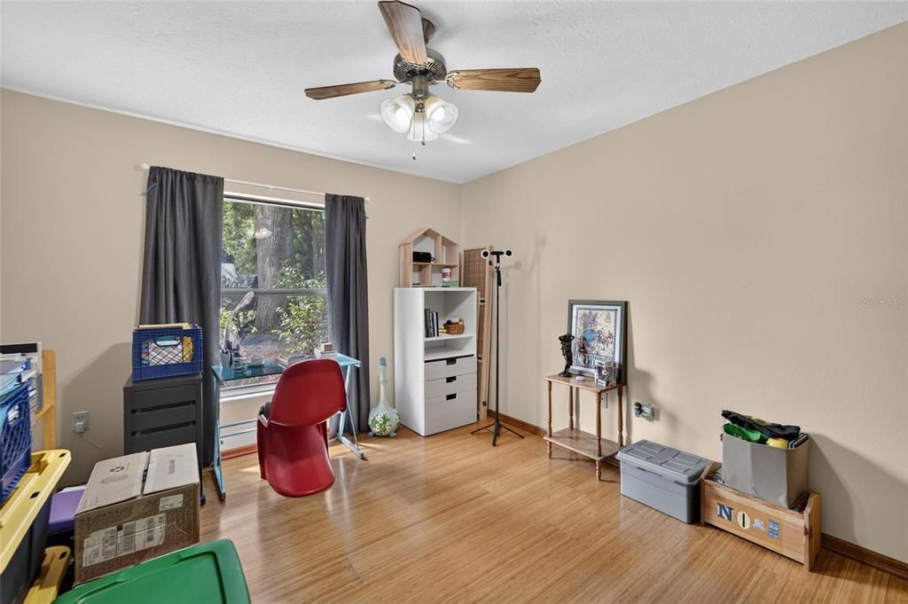Active With Contract: $515,000 (4 beds, 2 baths, 2464 Square Feet)
