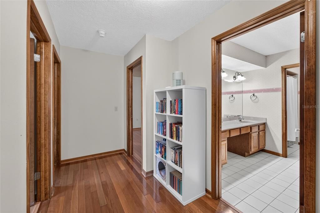 Active With Contract: $515,000 (4 beds, 2 baths, 2464 Square Feet)