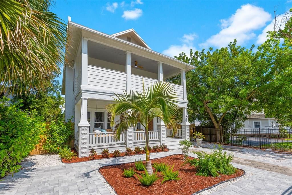 For Sale: $825,000 (4 beds, 0 baths, 2208 Square Feet)