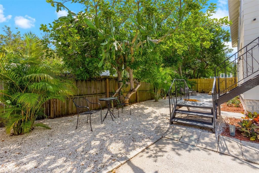 For Sale: $825,000 (4 beds, 0 baths, 2208 Square Feet)
