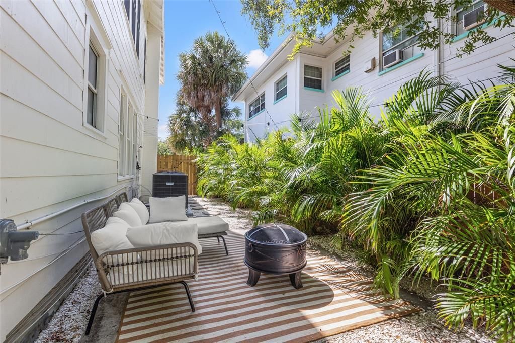 For Sale: $825,000 (4 beds, 0 baths, 2208 Square Feet)
