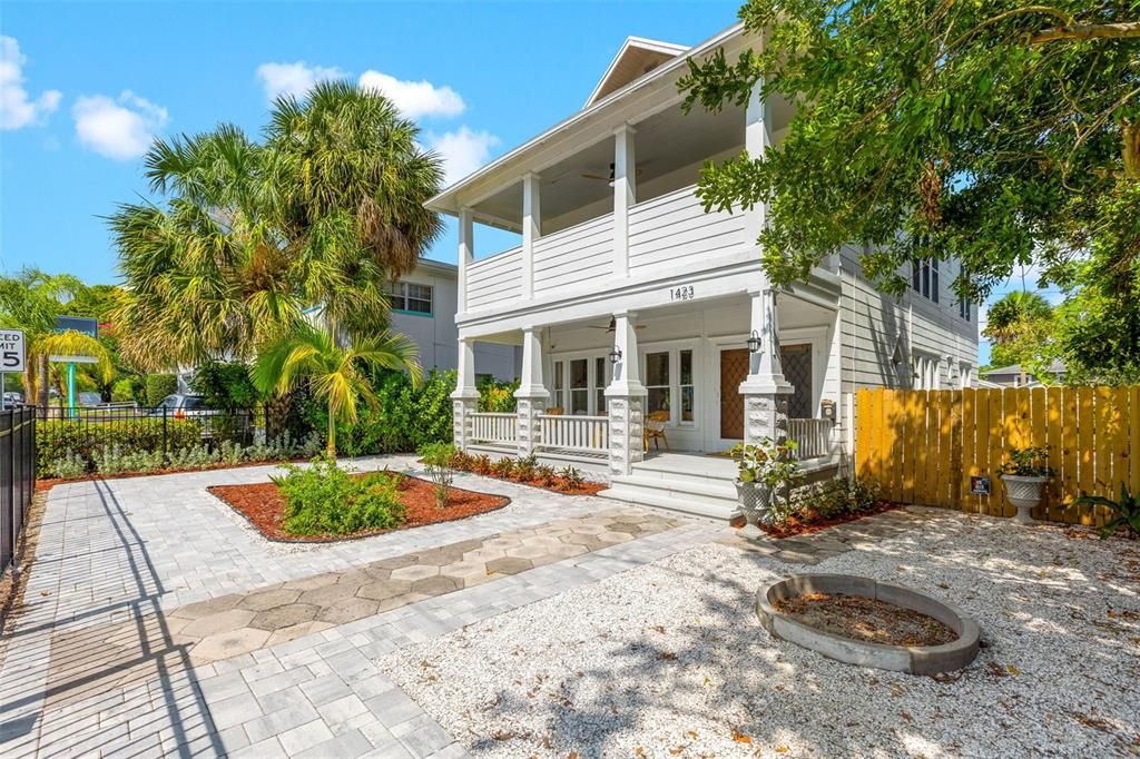 For Sale: $825,000 (4 beds, 0 baths, 2208 Square Feet)