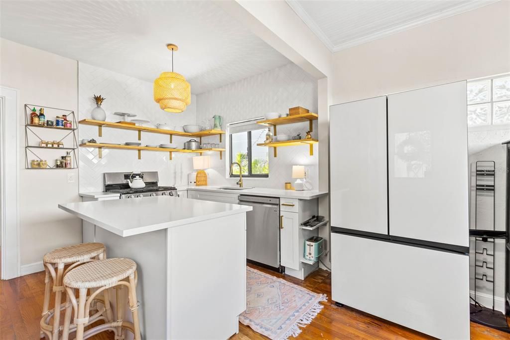 For Sale: $825,000 (4 beds, 0 baths, 2208 Square Feet)