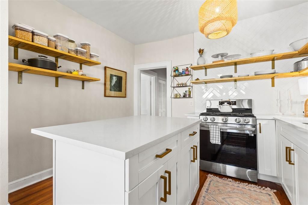 For Sale: $825,000 (4 beds, 0 baths, 2208 Square Feet)