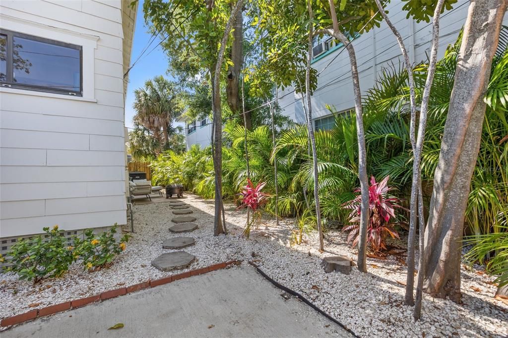 For Sale: $825,000 (4 beds, 0 baths, 2208 Square Feet)