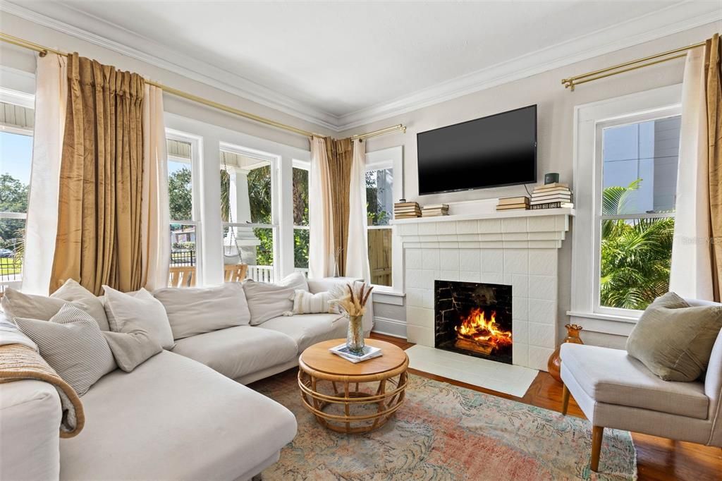 For Sale: $825,000 (4 beds, 0 baths, 2208 Square Feet)