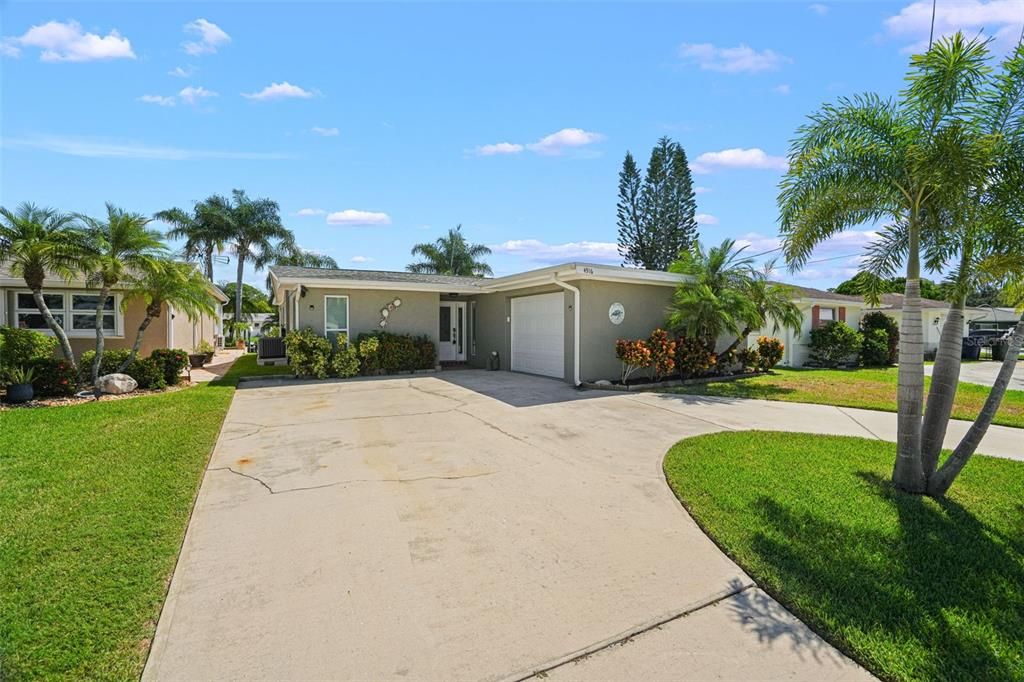 En Venta: $519,000 (2 camas, 2 baños, 1655 Pies cuadrados)