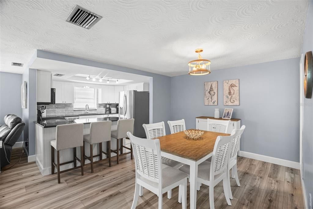En Venta: $519,000 (2 camas, 2 baños, 1655 Pies cuadrados)