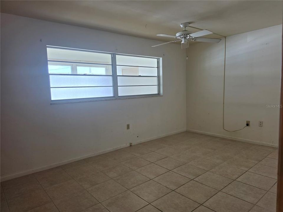 En Venta: $60,000 (2 camas, 1 baños, 890 Pies cuadrados)