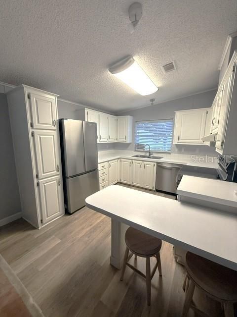 На продажу: $145,000 (2 спален, 2 ванн, 1023 Квадратных фут)