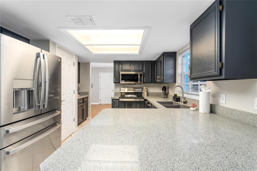 En Venta: $1,400,000 (7 camas, 4 baños, 3619 Pies cuadrados)