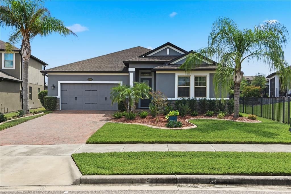 For Sale: $560,000 (4 beds, 3 baths, 2510 Square Feet)